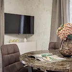 Luxury Gina Lägenhet *