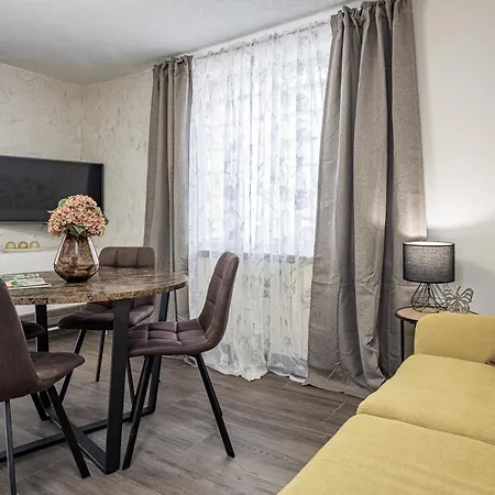 Apartment Luxury Gina *