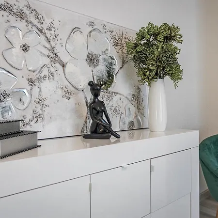 Apartment Luxury Gina