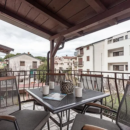 Luxury Gina Apartman