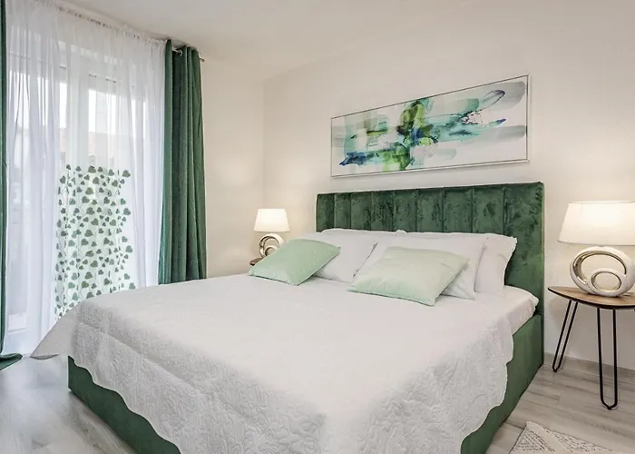 아파트 Luxury Gina