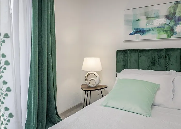 Luxury Gina 아파트 로비니