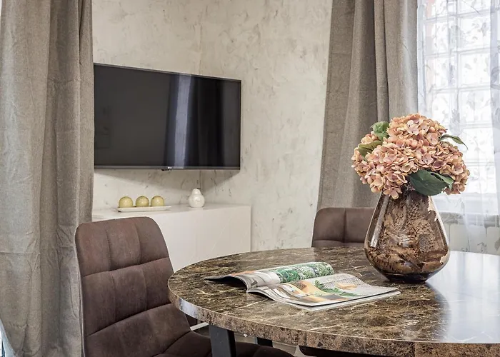 Luxury Gina 아파트 *