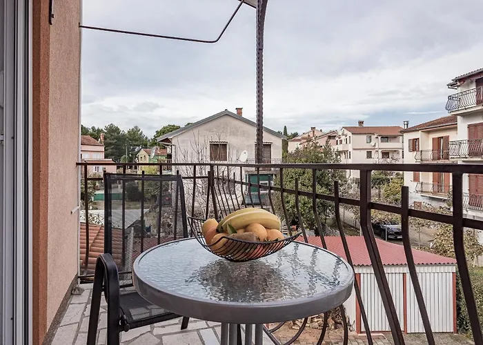 Luxury Gina * 로비니