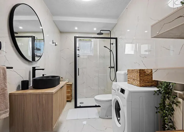 Luxury Gina 아파트 로비니