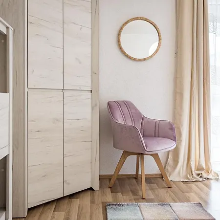 Luxury Gina Apartment